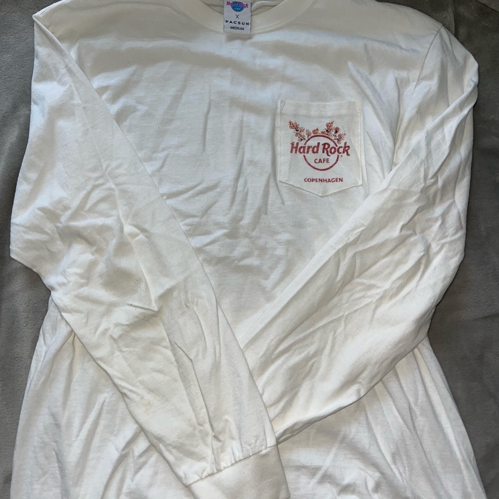 PacSun x Hard Rock Cafe long sleeve t-shirt. SIZE MEDIUM. - Picture 2 of 3